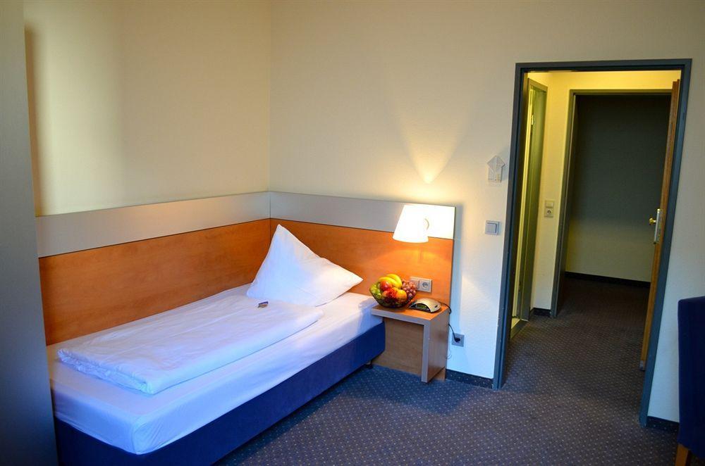 Senator Hotel Frankfurt nad Mohanem Exteriér fotografie